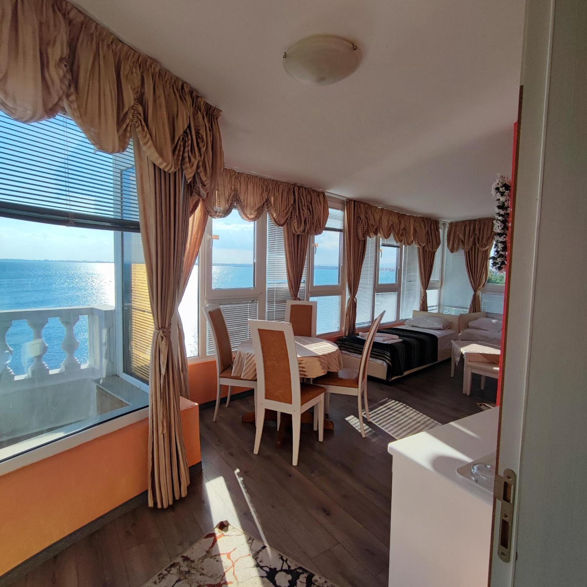 Hotel Paros 25/50