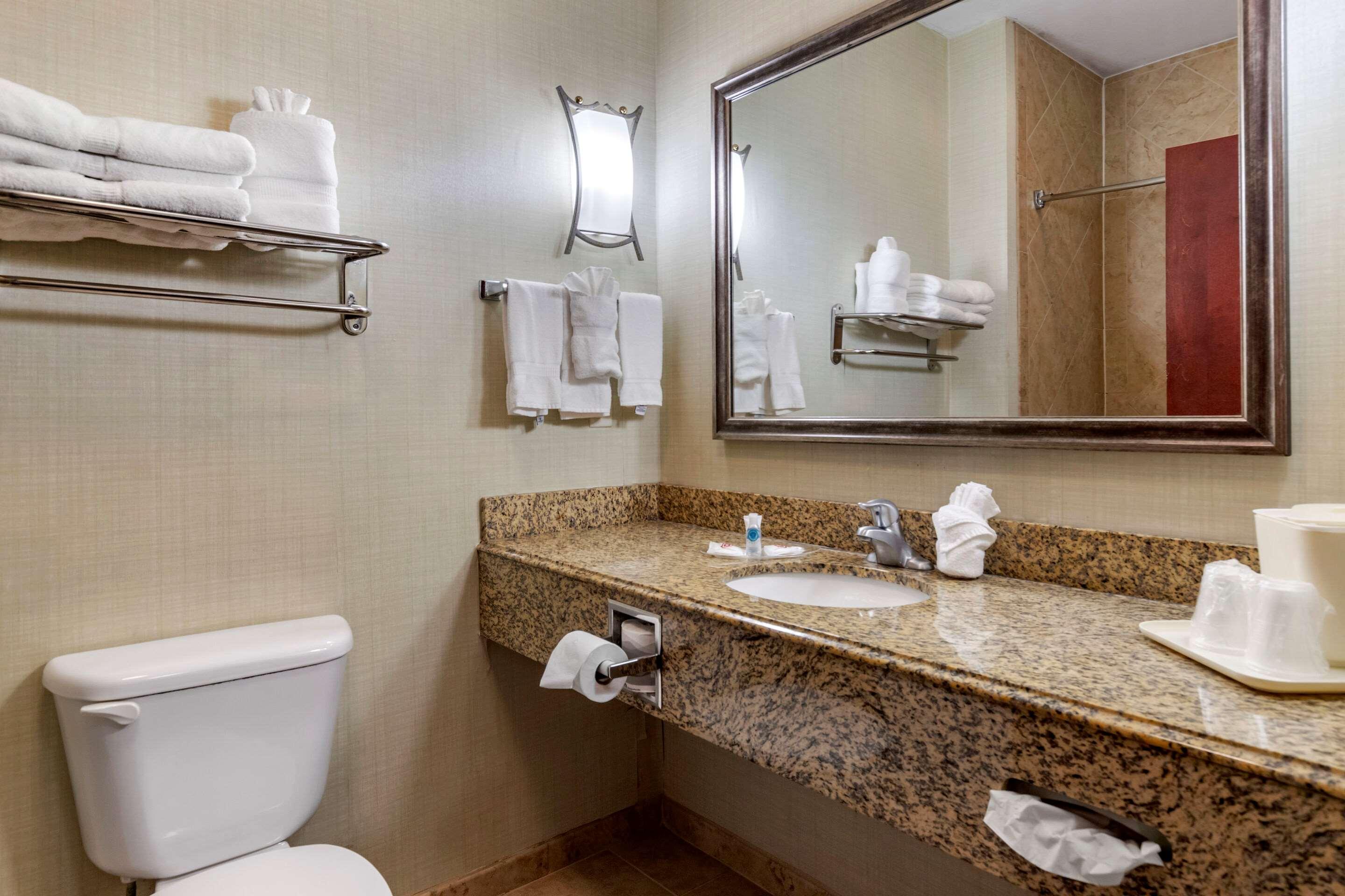 جناح بسريرين كوين، Comfort Suites Near Texas A M University Corpus Christi 4/4