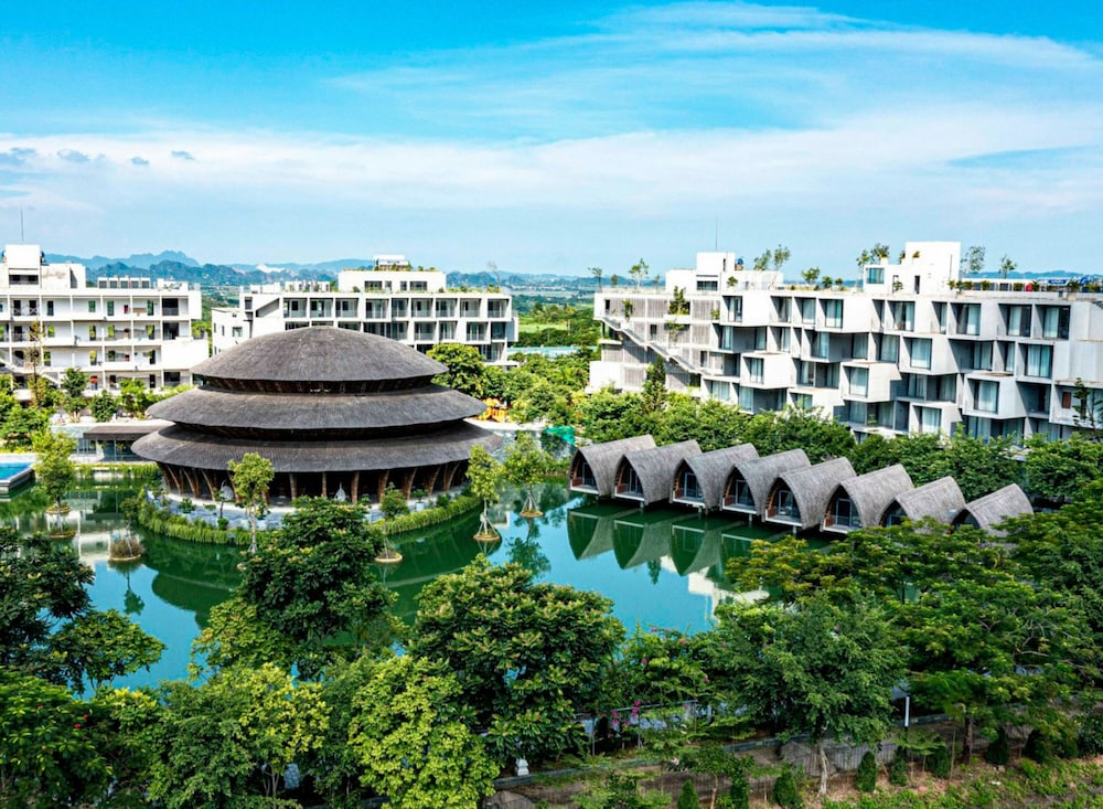 Wyndham Grand Vedana Ninh Binh 58/66