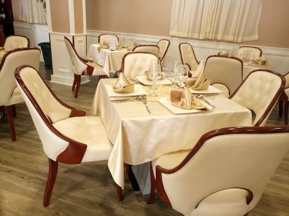 Sherar Addis Hotel 25/30