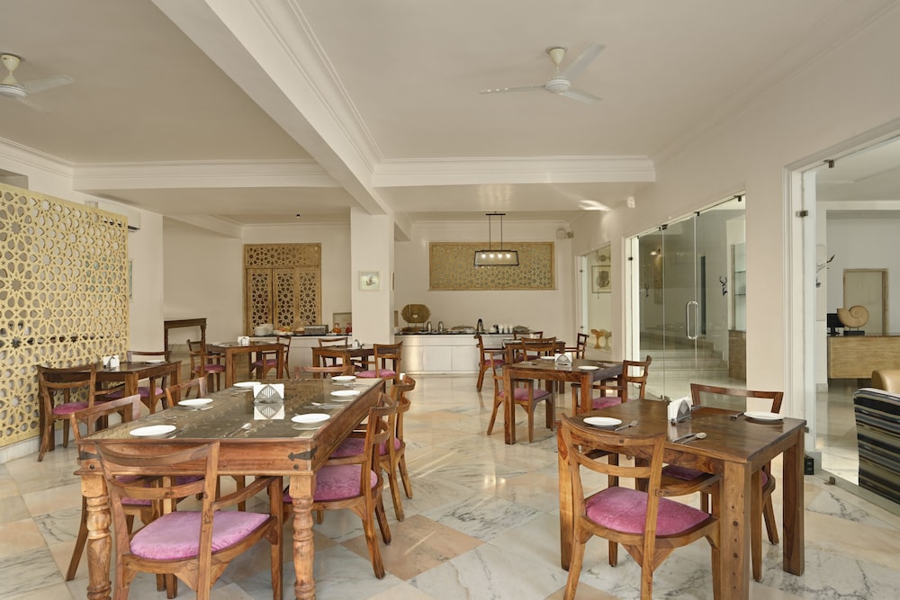 Fateh Safari Lodge 40/50