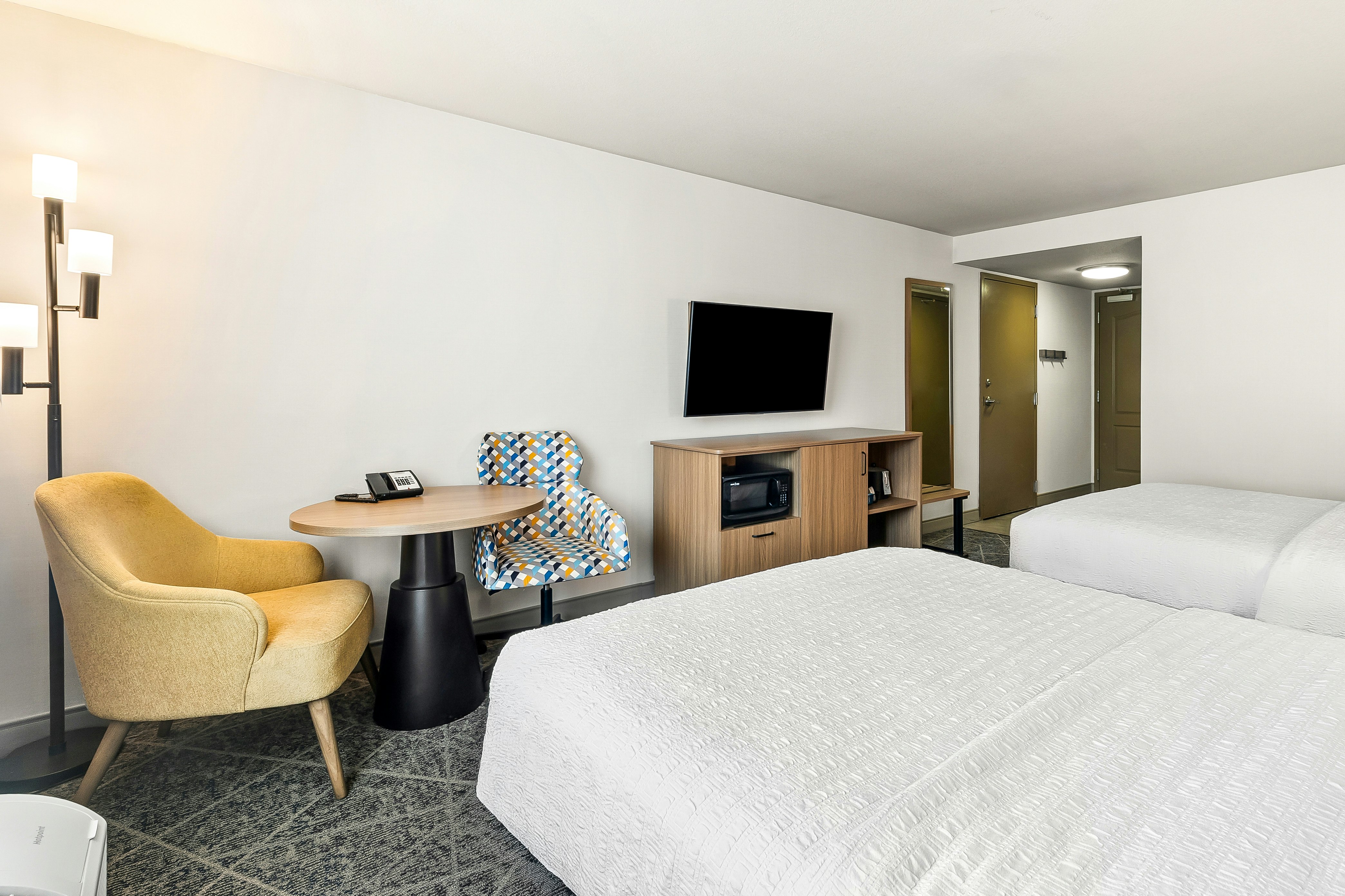 Room, 2 Queen Beds, Hampton Inn Suites Merced 2/4