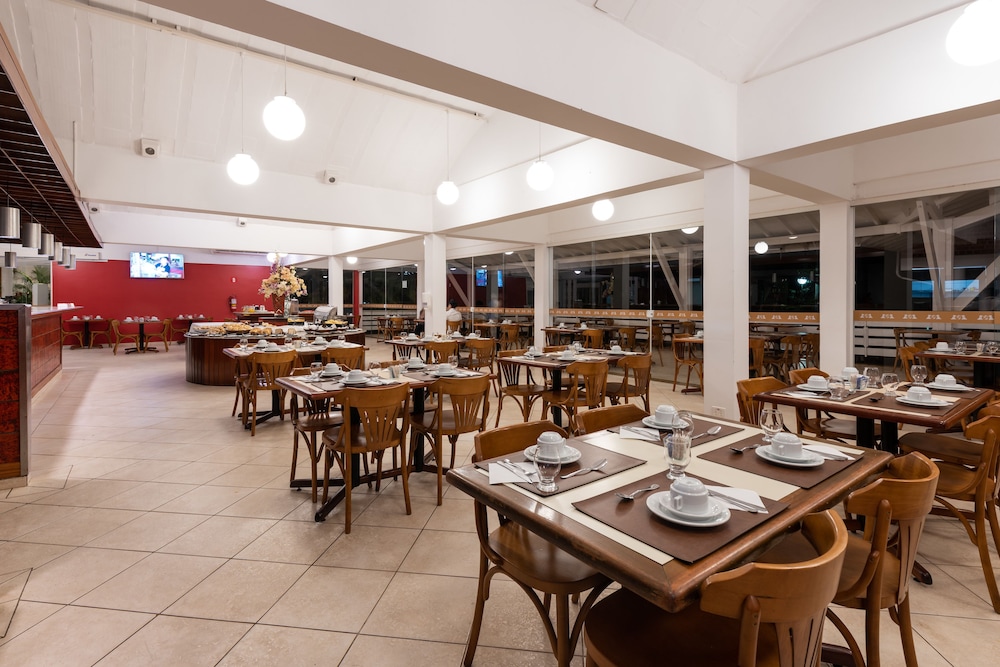 Carlton Plaza Hotel Limeira 27/50