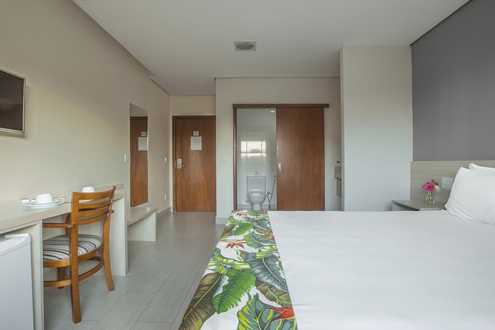 VALINHOS PLAZA HOTEL 33/72