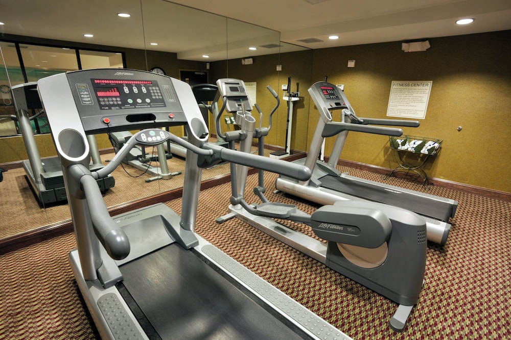 Holiday Inn Express & Suites Birmingham - Inverness 280, an IHG Hotel 43/74