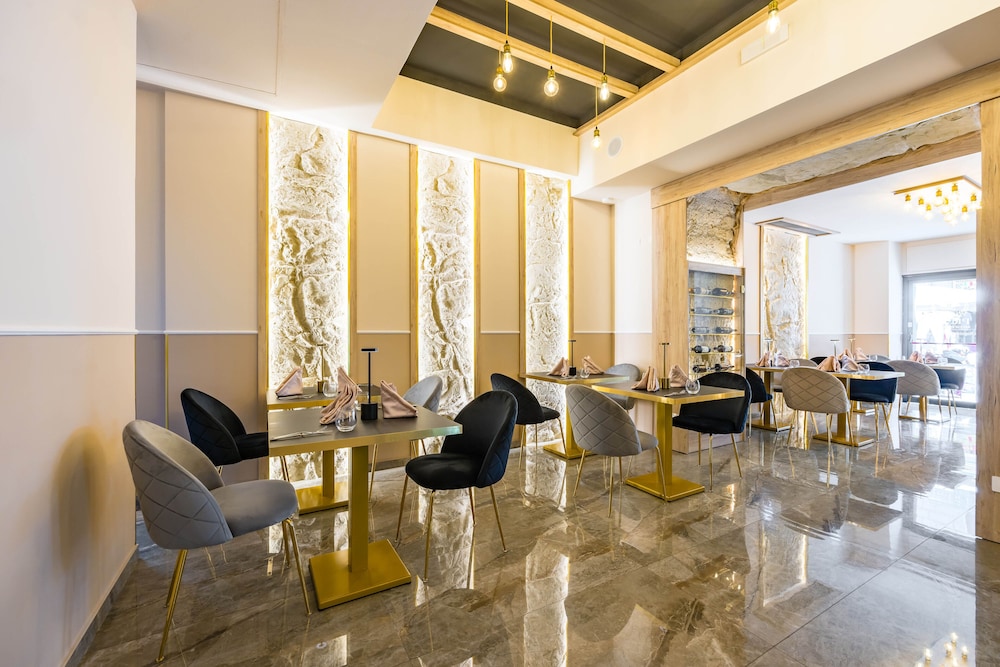 Sant Angelo Hotel 43/50