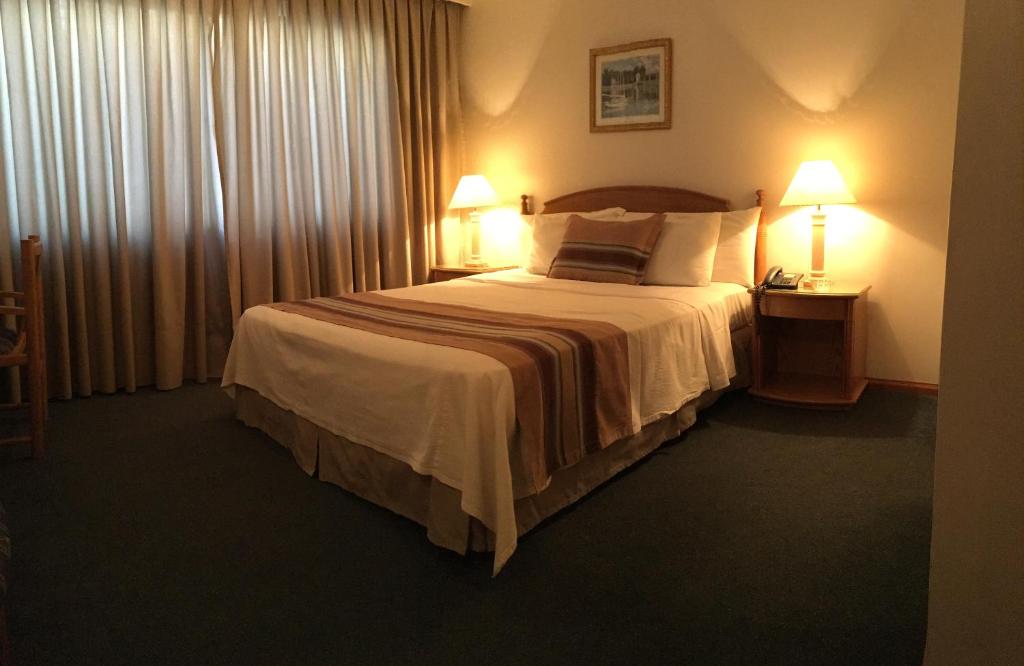Crystal Palace Hotel 15/49