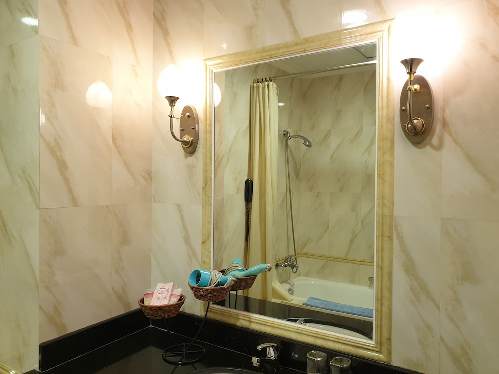 Huong Sen Hotel 41/71