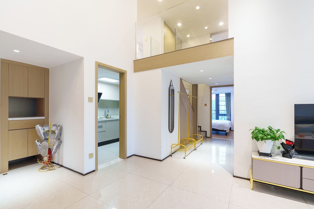 Sunny Private Apt Of Grand Continental 29/50