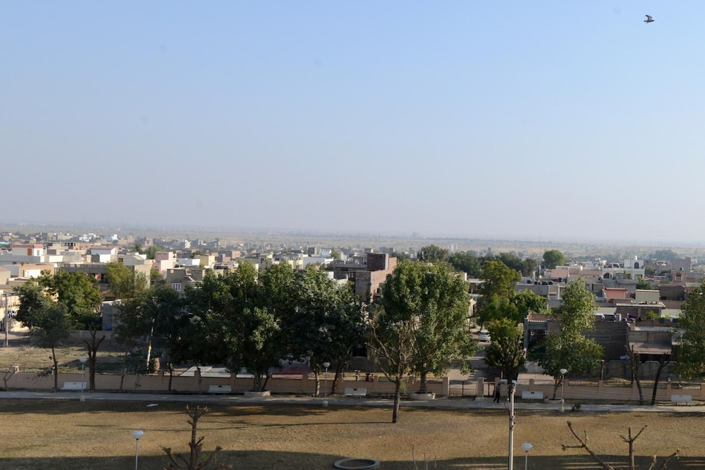 HEERALAL HOTEL 20/22