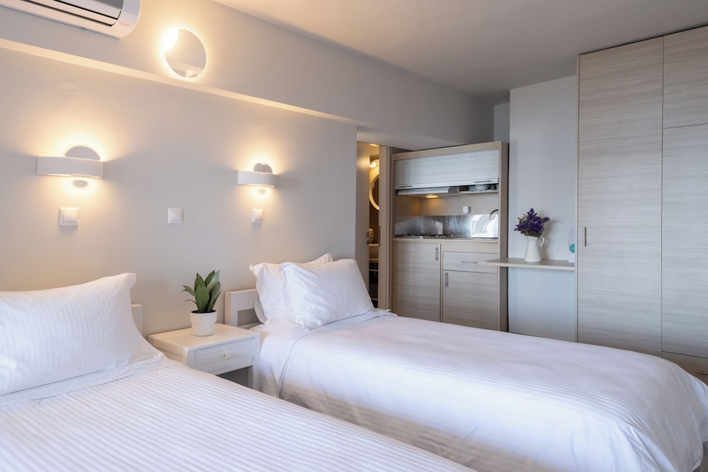 Nelly's Apartments 23/70