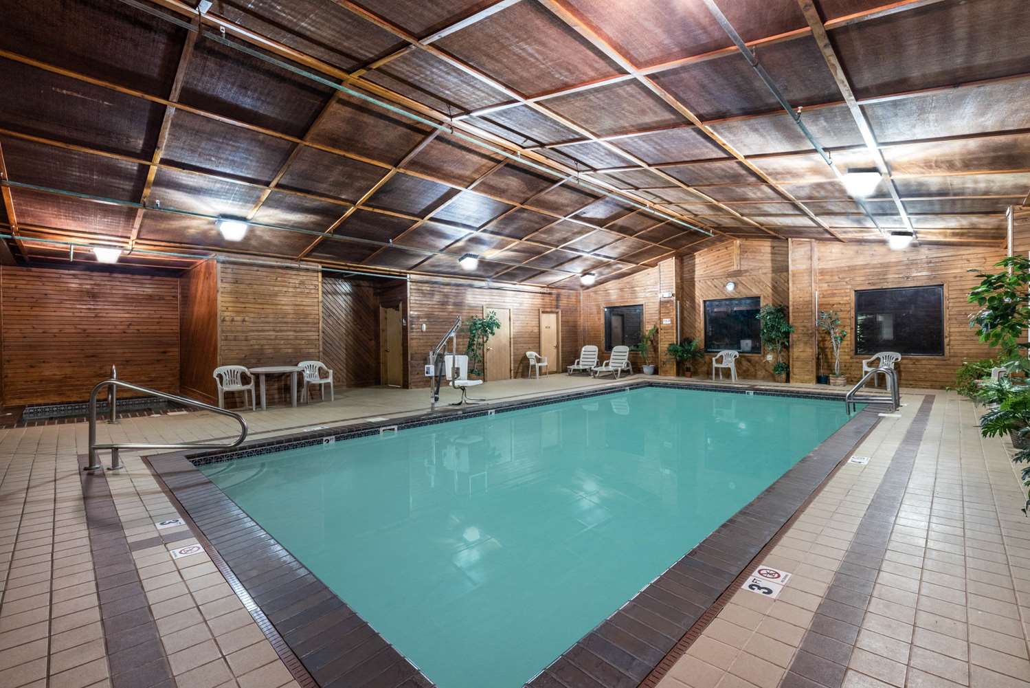 Summerset Hotel and Suites Rapid City West 8/20