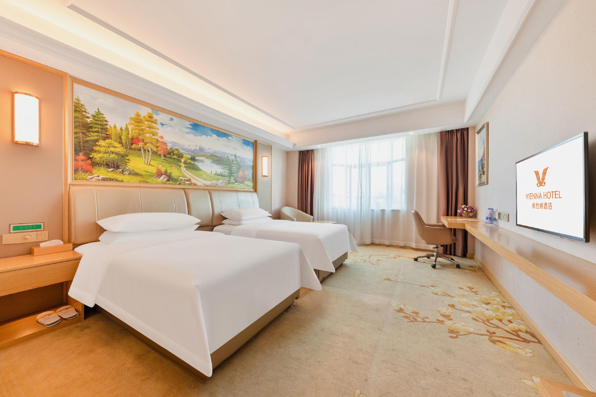 Vienna Hotel (Shenzhen Botanical Garden Road store) 34/52