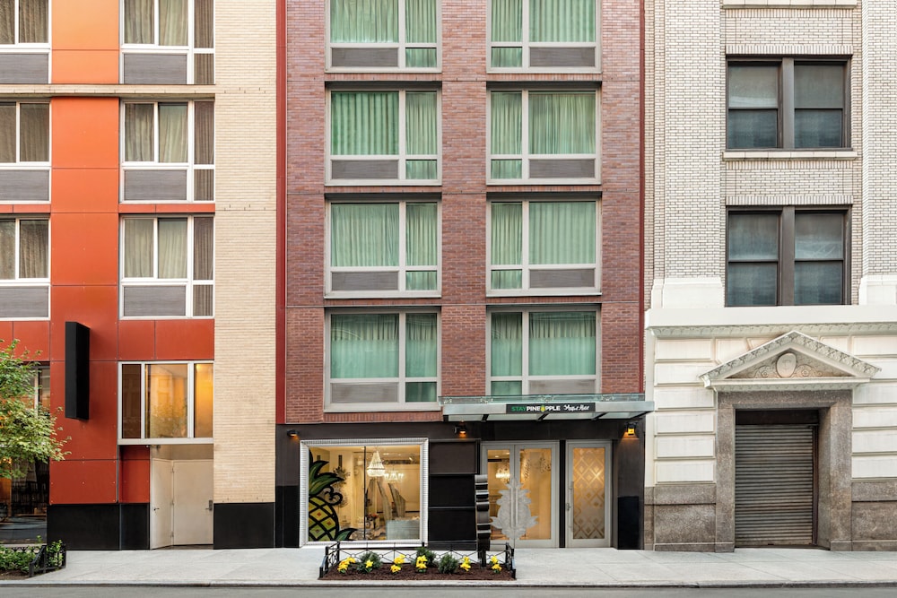 Staypineapple An Artful Hotel Midtown New York in NEW YORK - NY