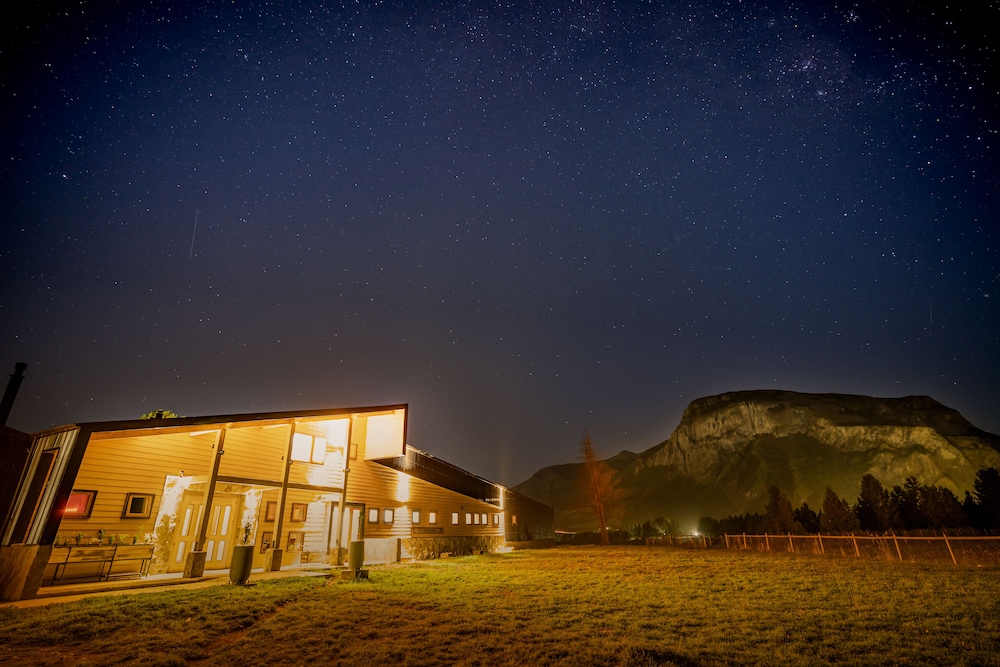 Calafate Apart Hotel 3/25