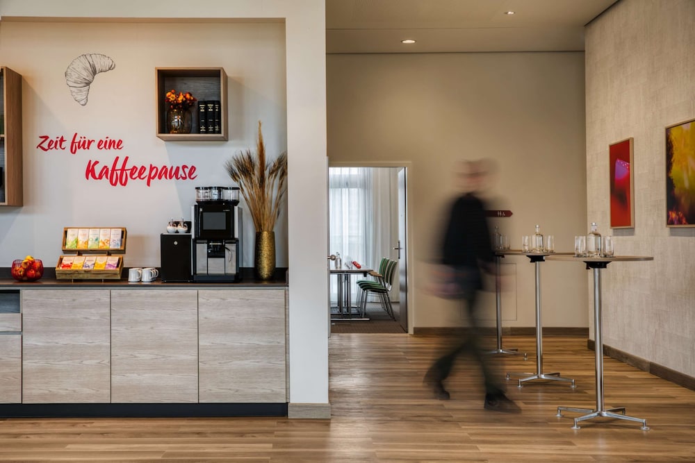 IntercityHotel Wiesbaden 10/50