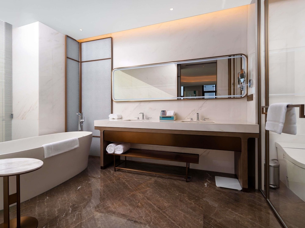 Grand Mercure Hangzhou Qingshan Lake 57/59