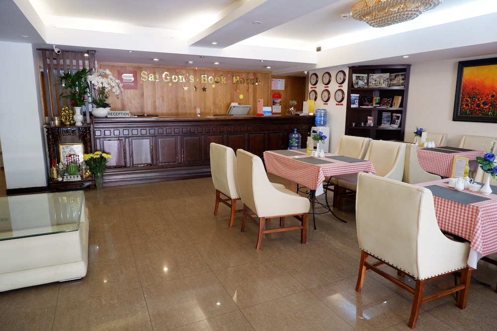 Saigon Apos S Book Hotel 11/56