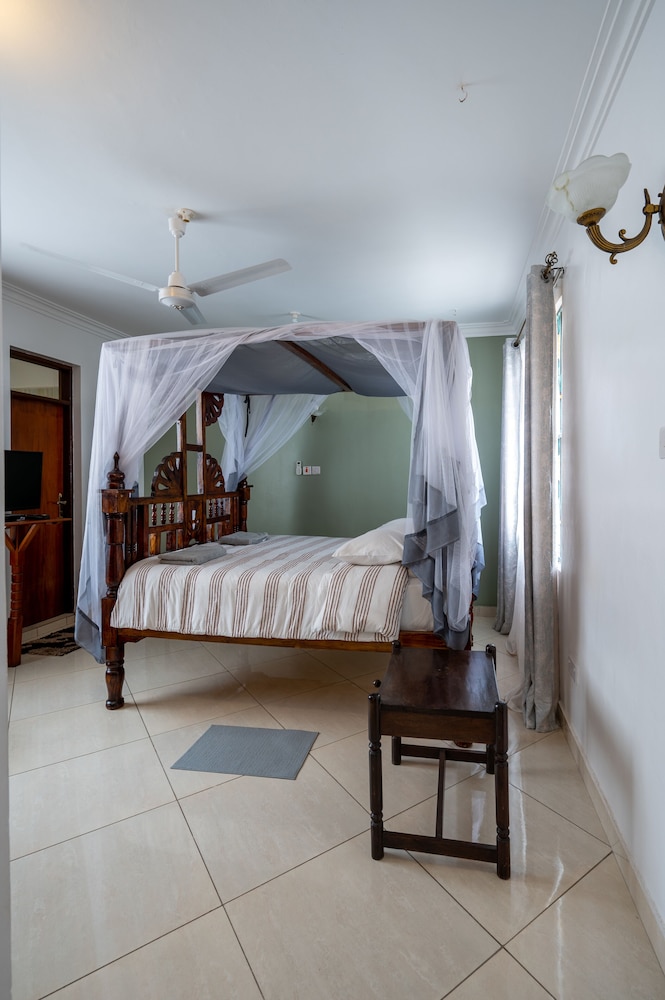 Nyali Villa 15/40