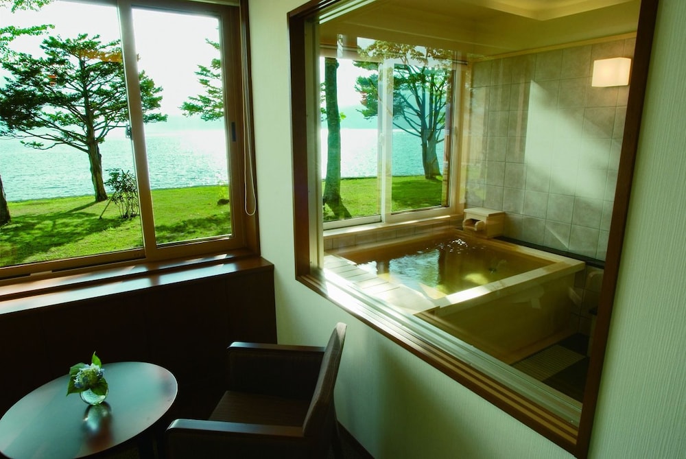 Lakeside Villa Suimeikaku 23/23