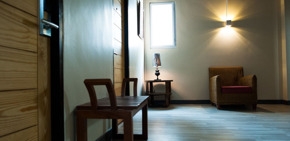 Kencozy Accommodation 58/63