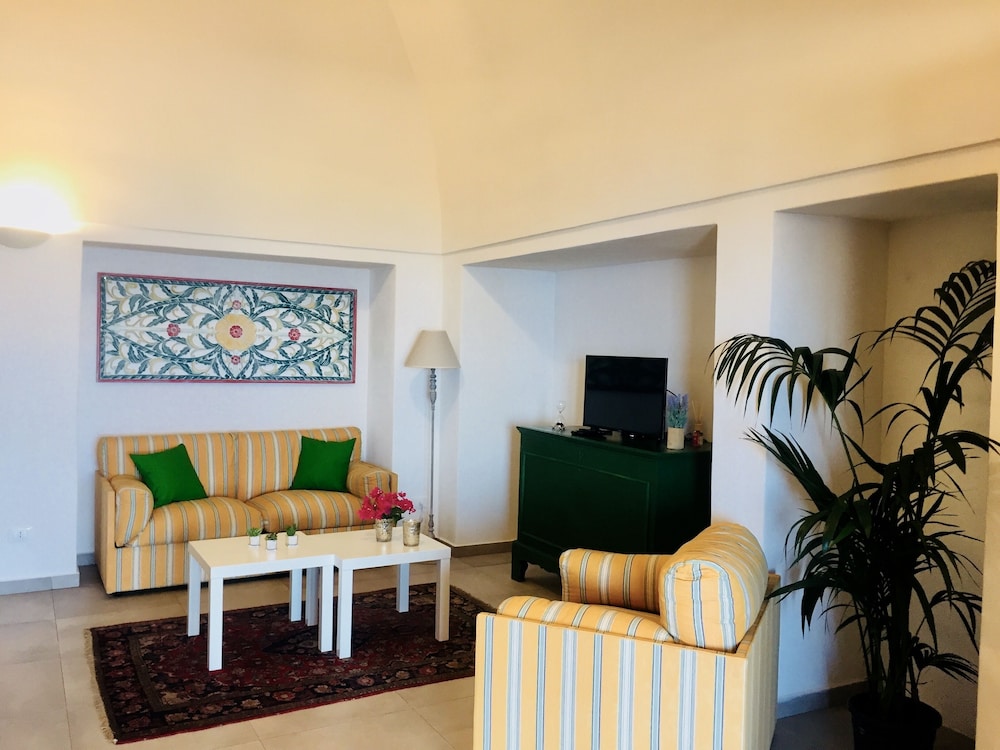 Dammusi Sciuvechi Resort 26/50