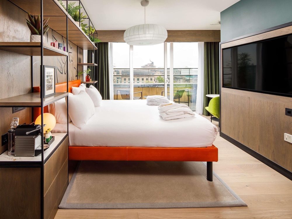 THE WORKS, DOUBLE BED