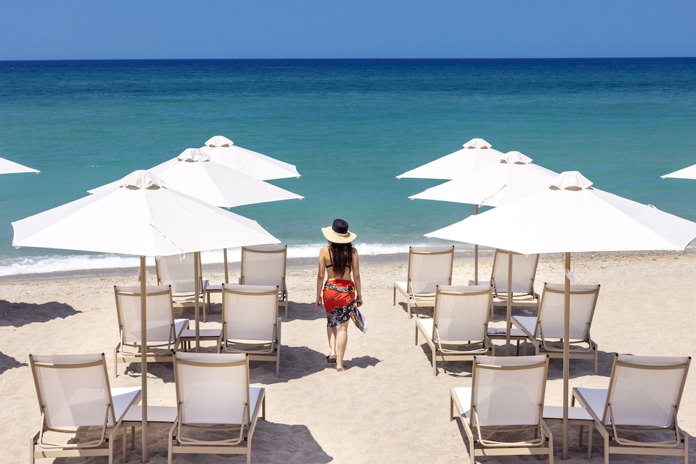 Calla Luxury Seafront Suites 45/50
