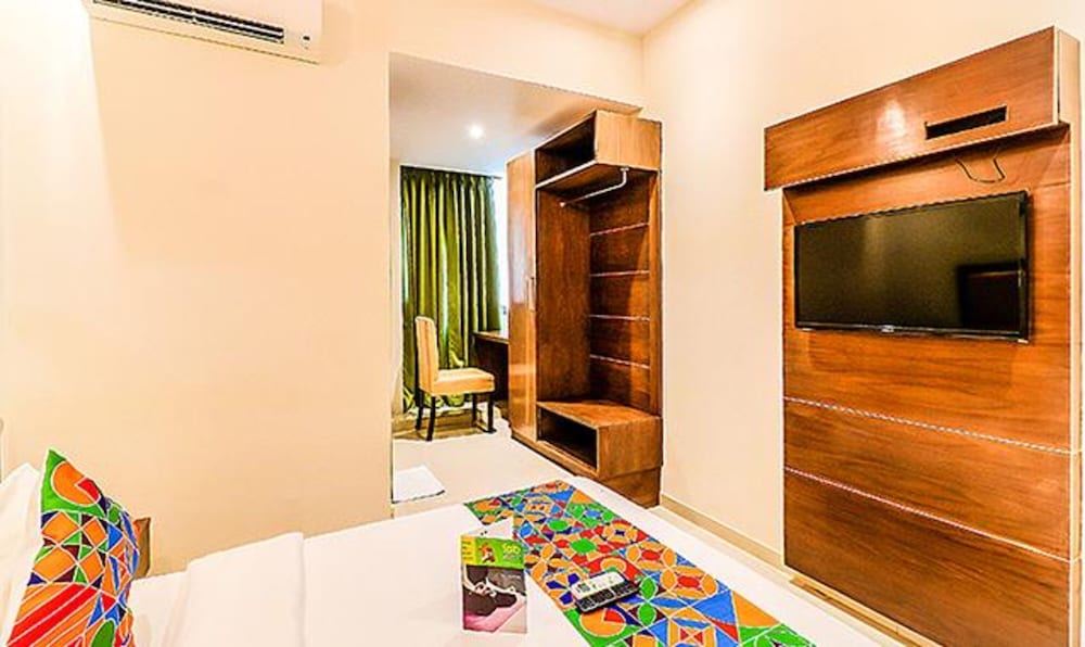 Fabhotel Admiral Andheri 20/31