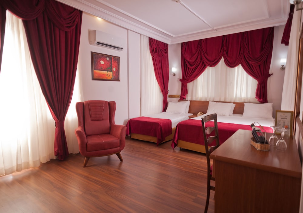 Triana Hotel 39/65