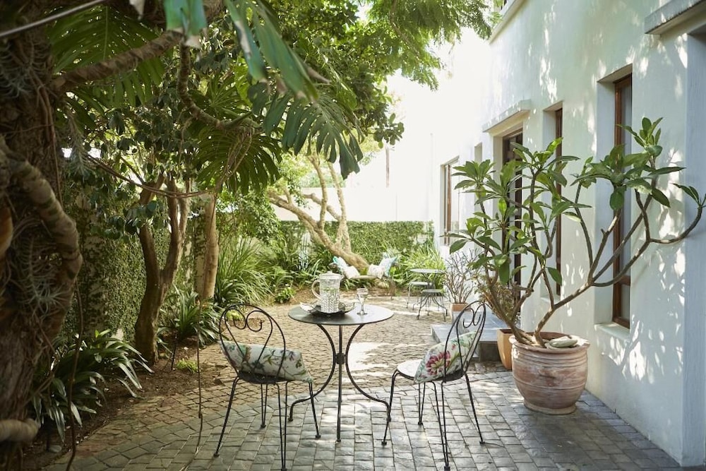 Bayflowers Guesthouse 28/32