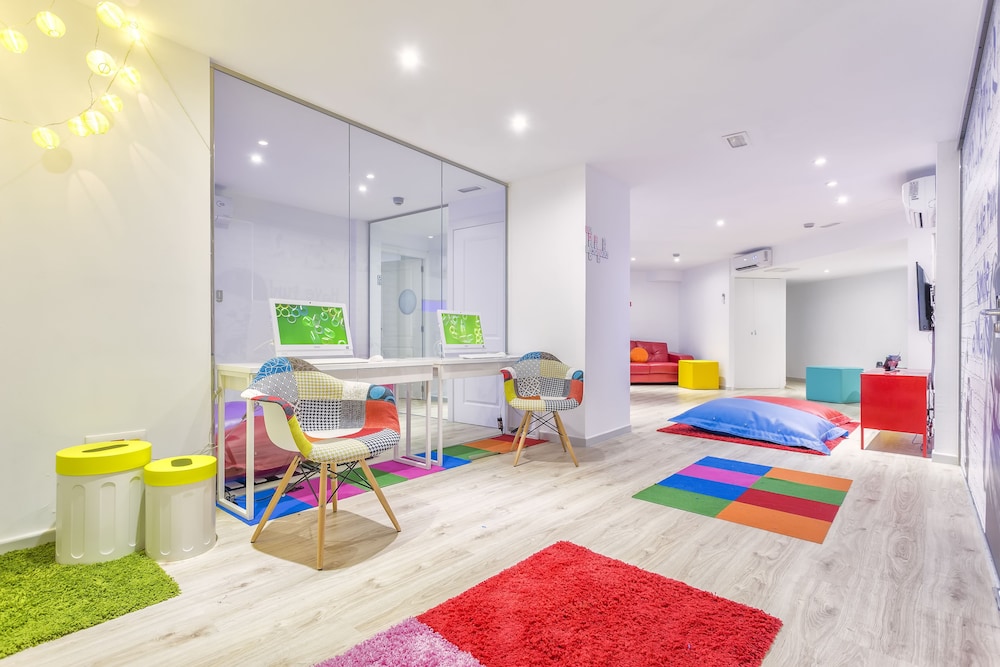 Fergus Style Cala Blanca Suites 35/37