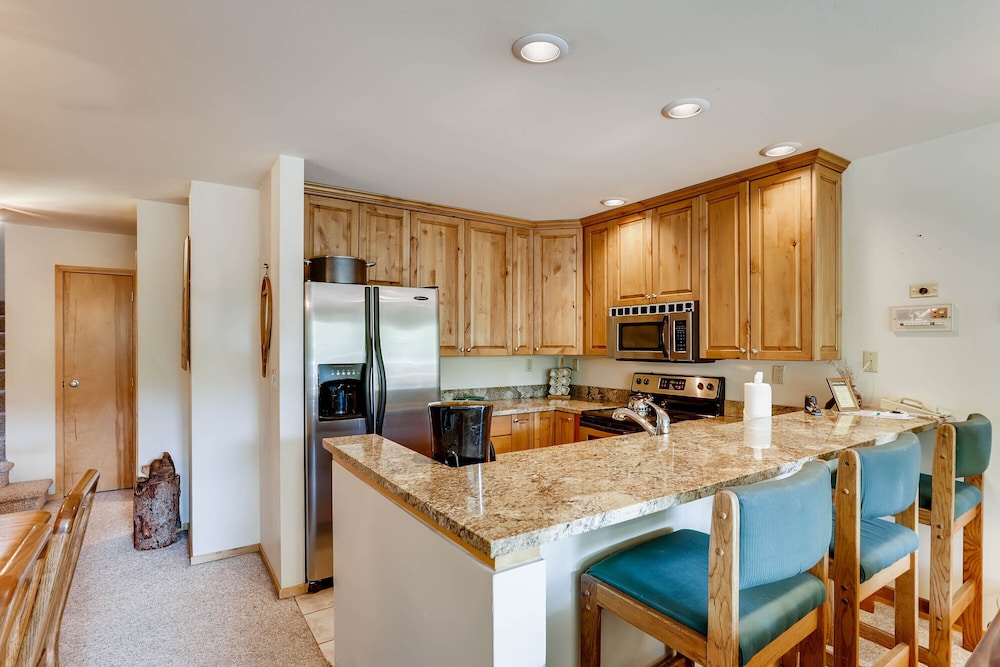 SIMBA RUN VAIL CONDOMINIUMS 61/73