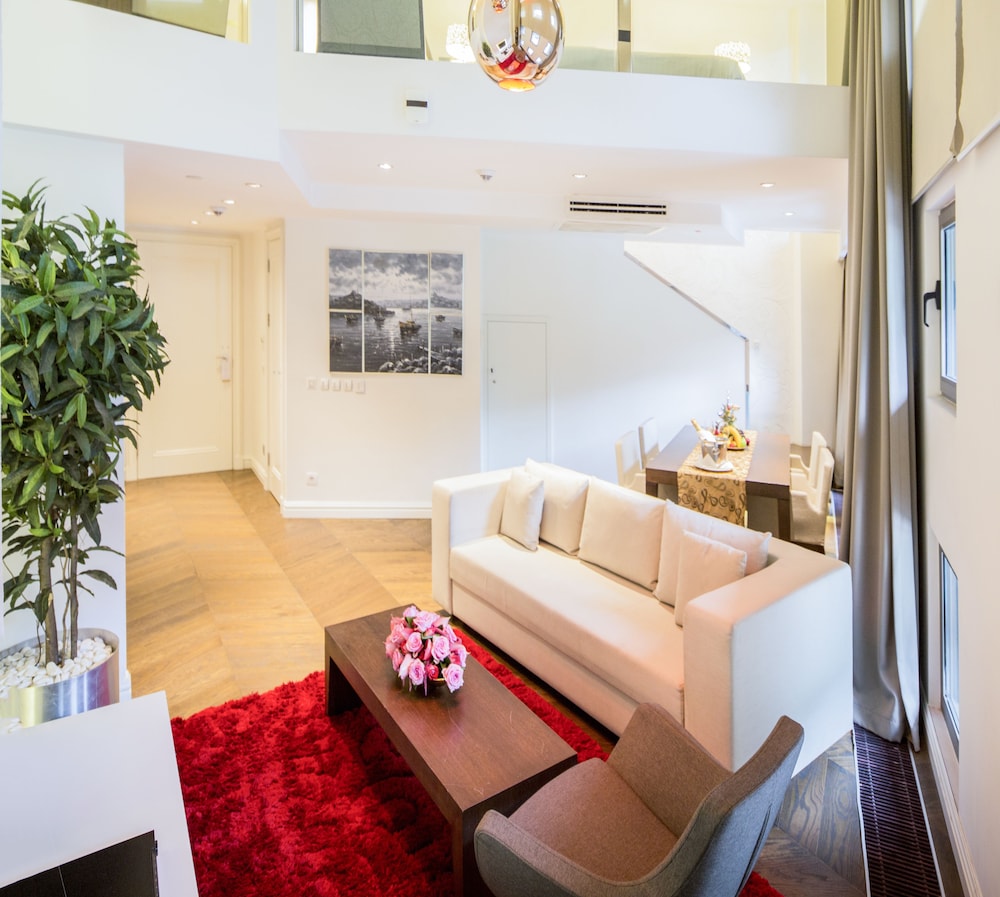 The Elysium Taksim 50/65