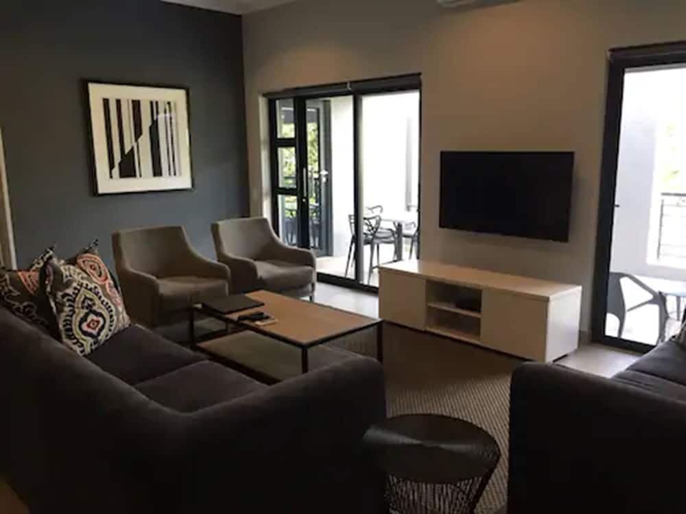Odyssey Luxury Apartments 20/31
