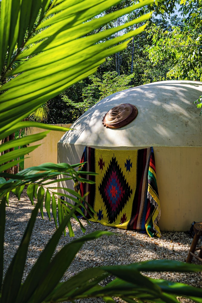 Kuun Taak Tulum 41/50