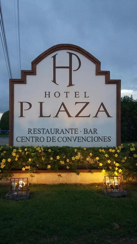 Hotel Plaza 1/42