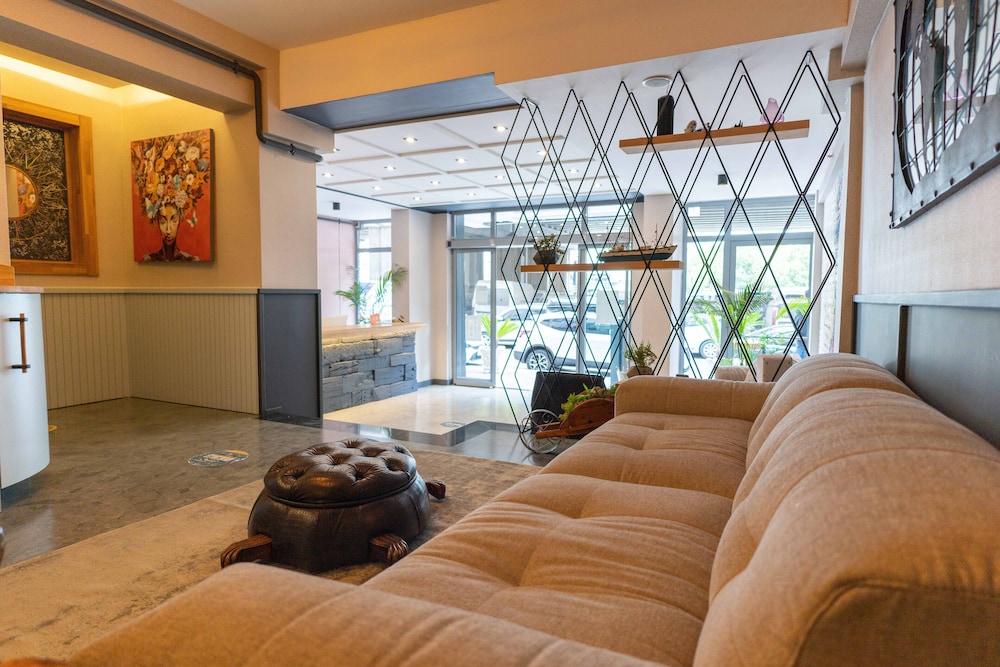 Viva La Vita Hotel Bornova 33/40