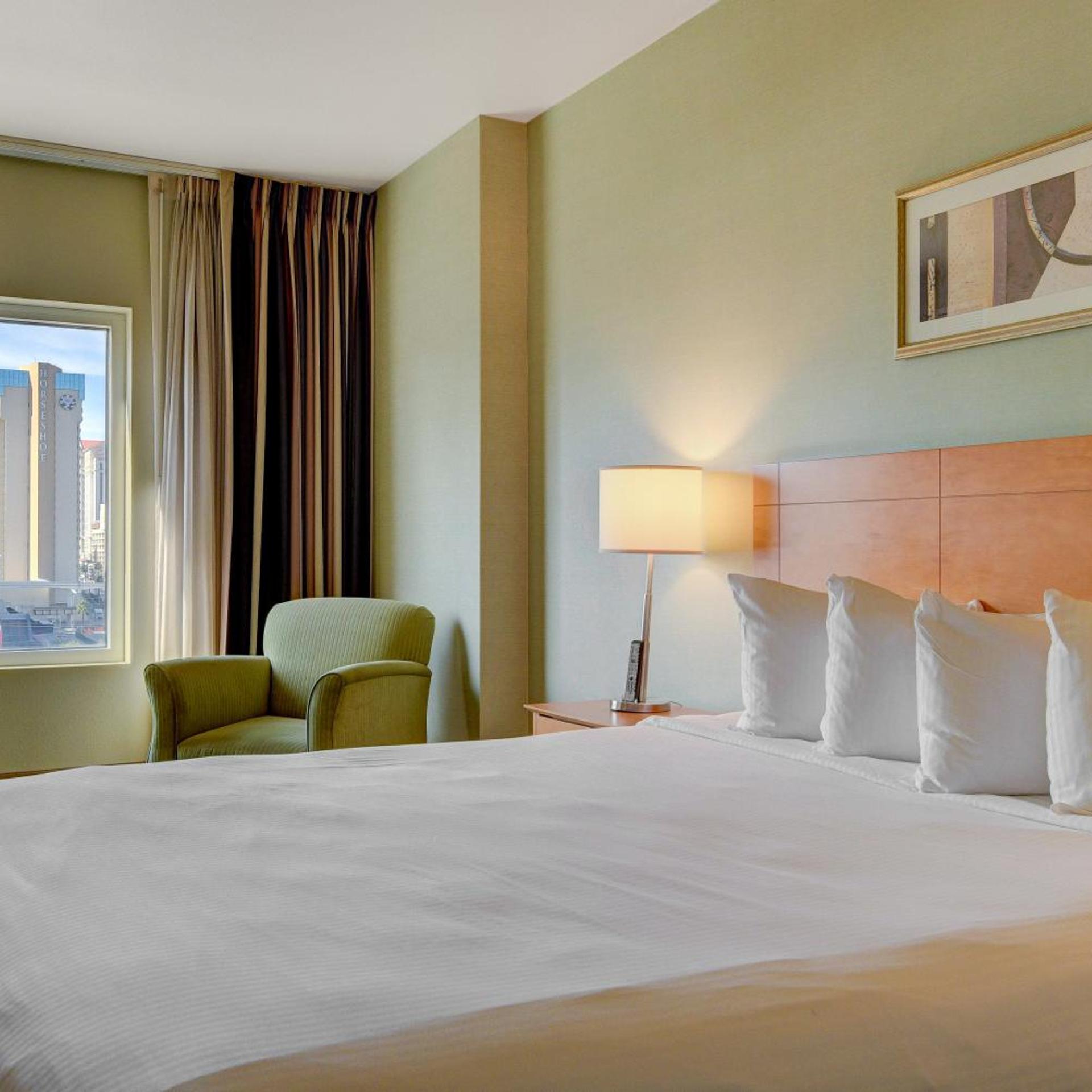 Luxury 1BD/1BTH Suite at Platinum Hotel STRIP VIEW 17/50