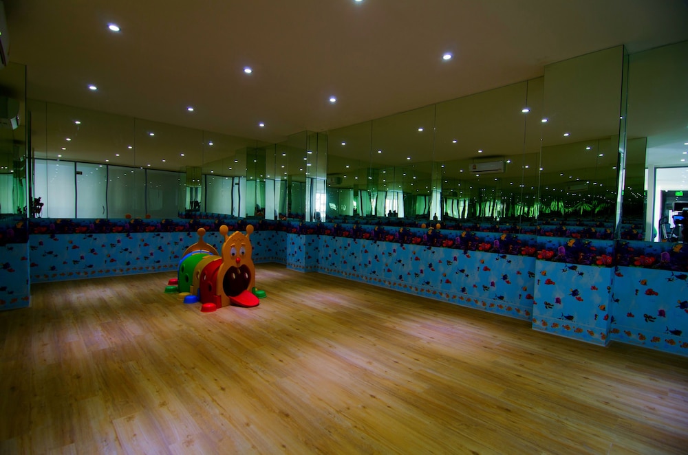 Norn Talay Surin Beach Phuket (ex Surin Beach Resort) 34/50