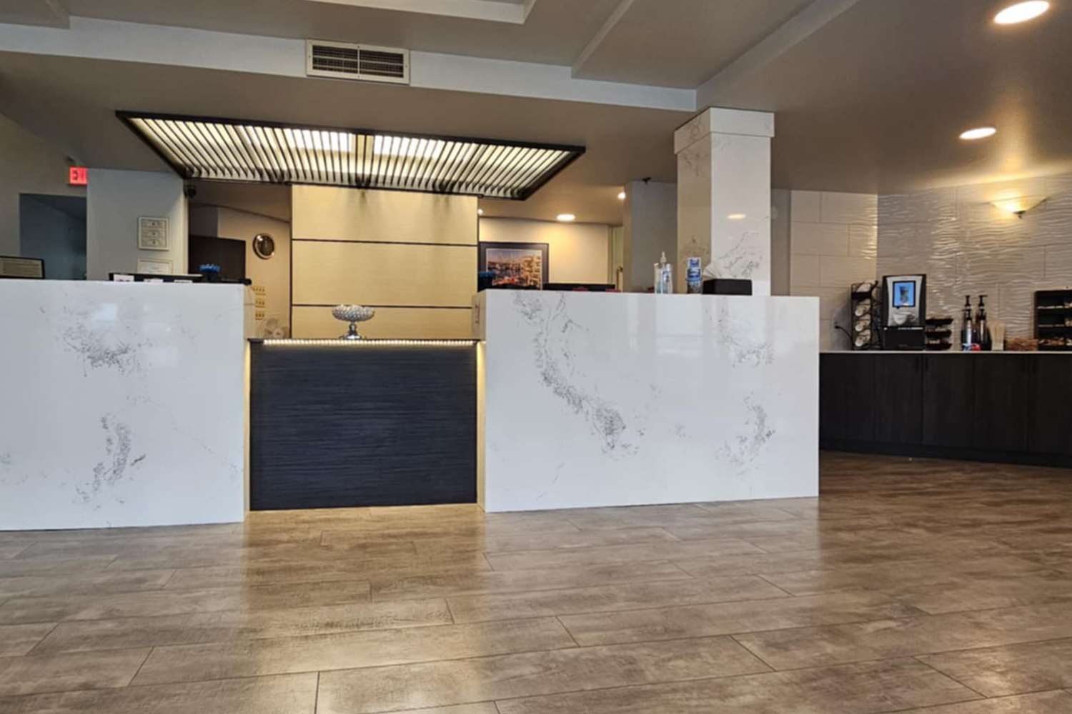 Edgewater Inn and Suites, Ascend Hotel Collection 8/27