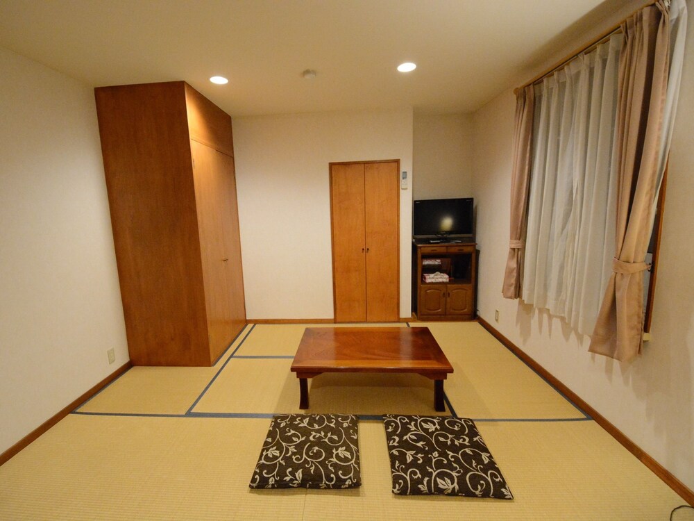 Pension Avenue 17/35