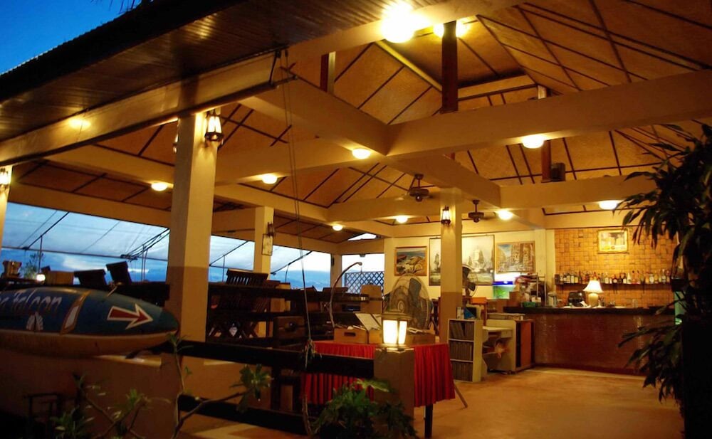 Sea Falcon Hotel 23/28