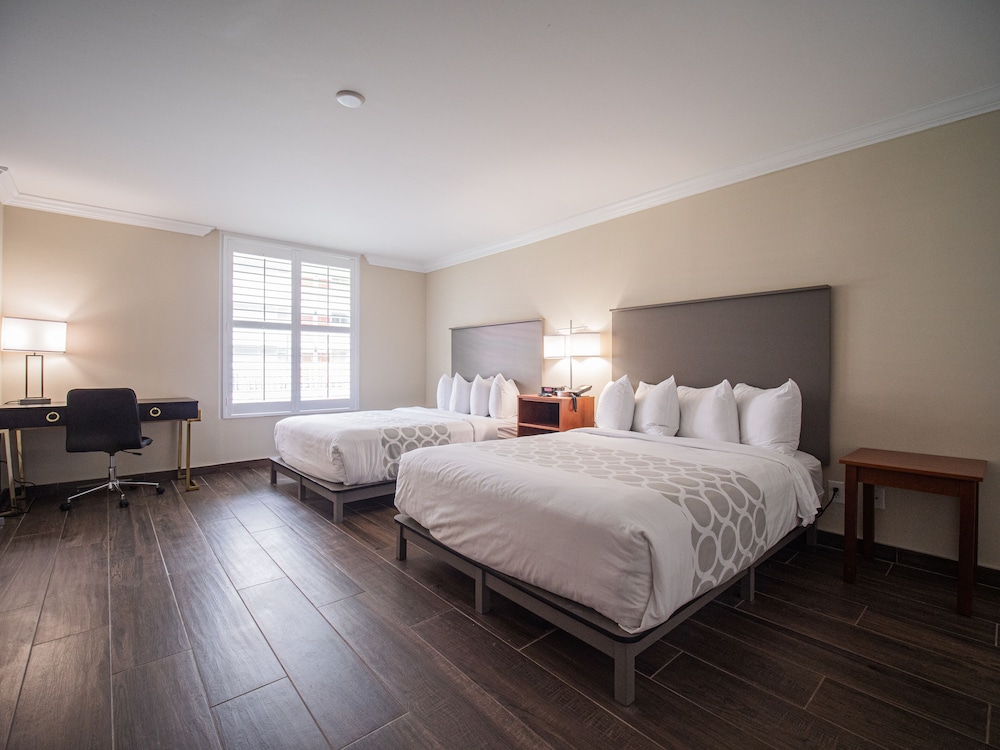 Equus Inn Ocala 13/56