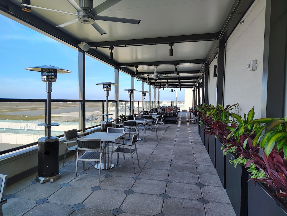 Hyatt Place Melbourne Airport 30/63