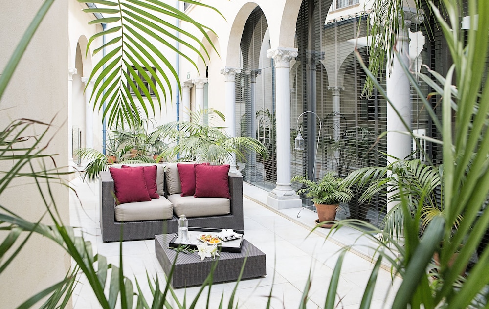 Hospes Palacio del Bailio 51/81