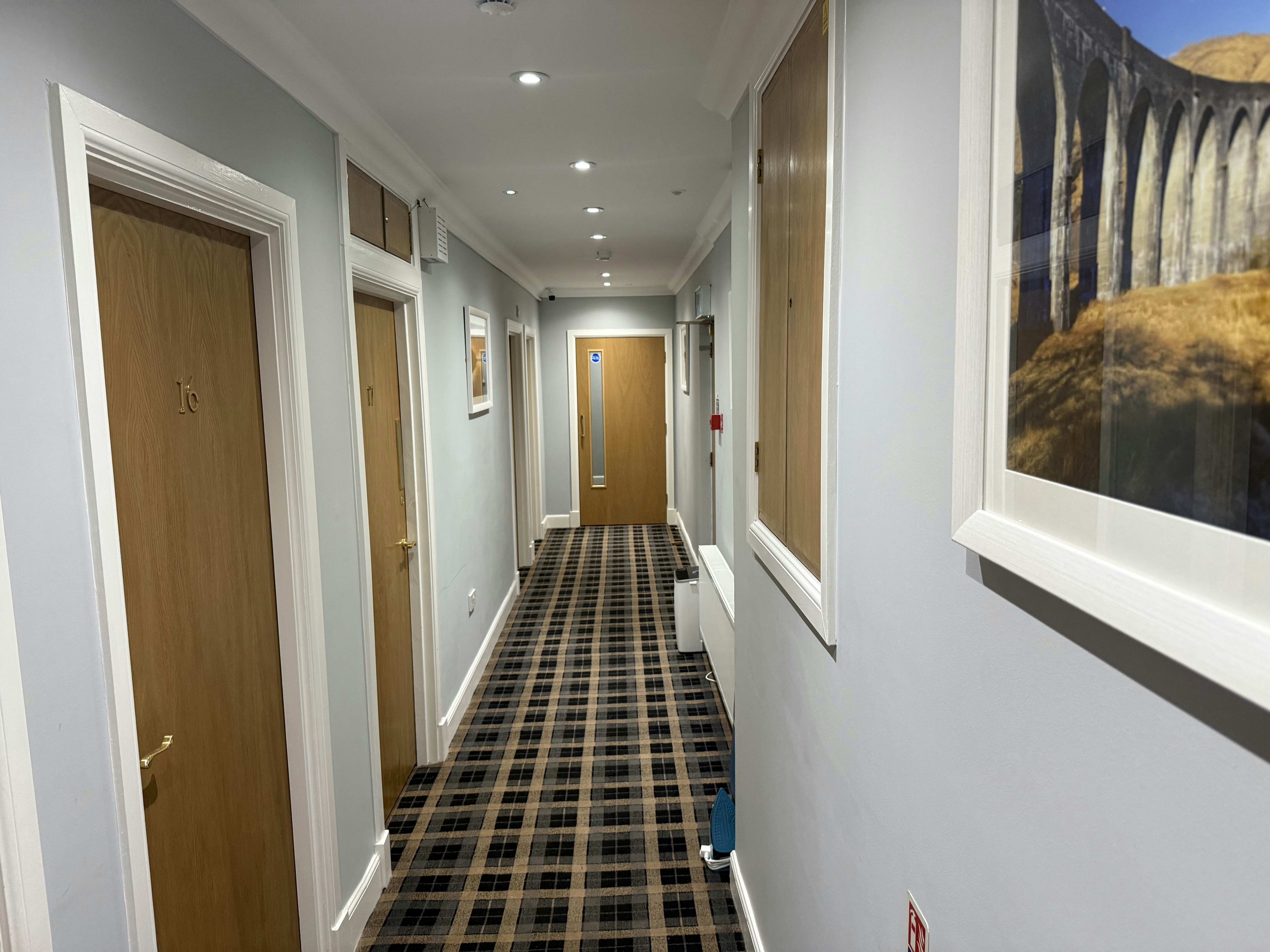 The County Hotel 30/38