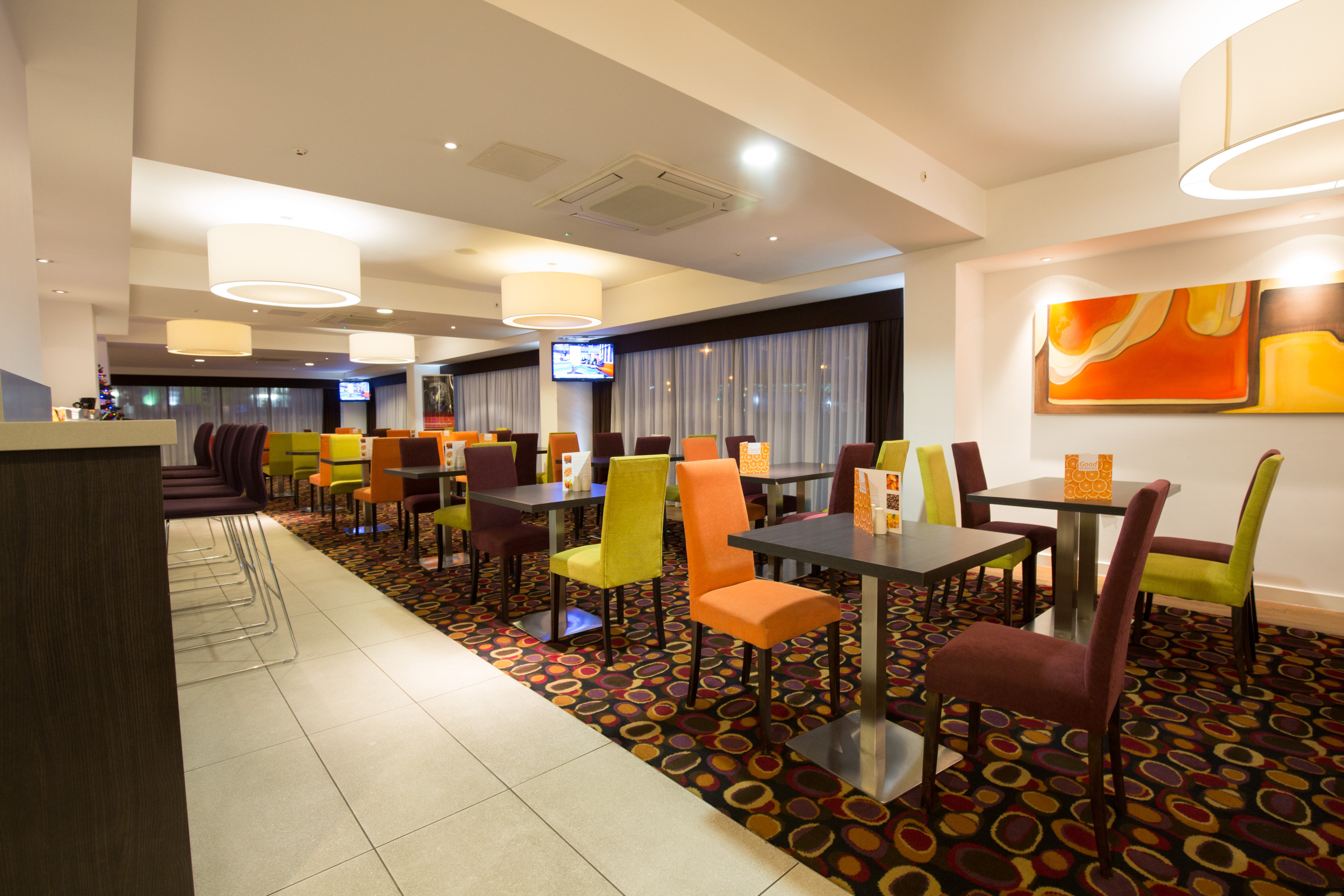 HOLIDAY INN EXPRESS BIRMINGHAM-SOUTH A45 21/30