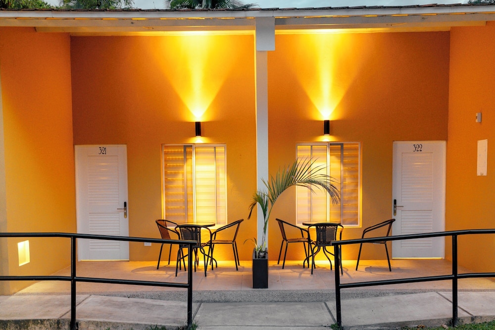 hotel las palmeras 19/50