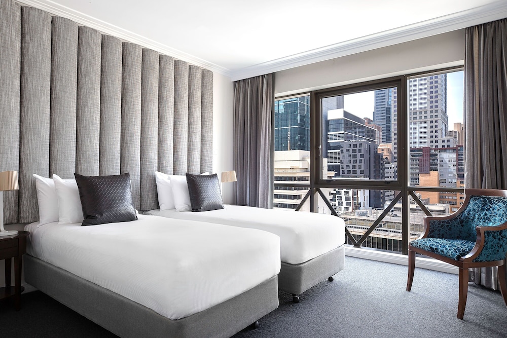 2 BEDROOMS, PREMIUM